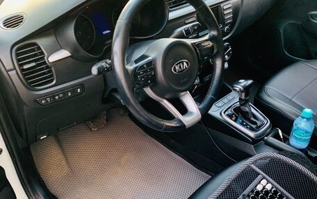 KIA Rio IV, 2018 год, 850 000 рублей, 5 фотография