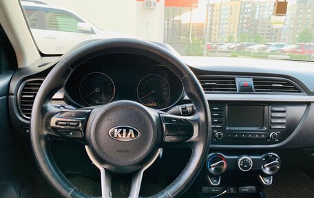 KIA Rio IV, 2018 год, 850 000 рублей, 7 фотография