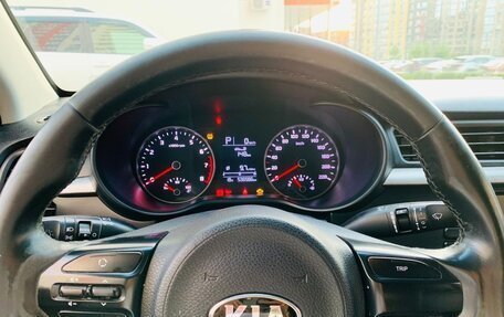 KIA Rio IV, 2018 год, 850 000 рублей, 9 фотография