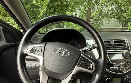 Hyundai Solaris II рестайлинг, 2013 год, 1 000 000 рублей, 6 фотография