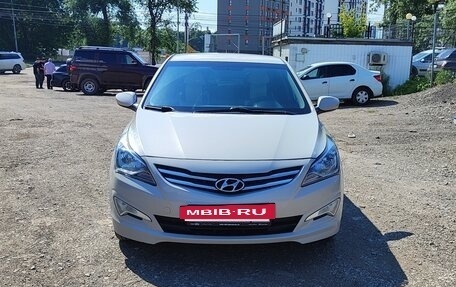 Hyundai Solaris II рестайлинг, 2015 год, 1 200 000 рублей, 3 фотография