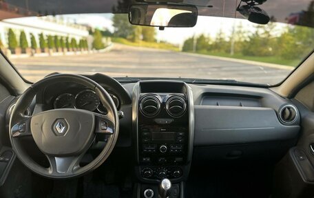 Renault Duster I рестайлинг, 2017 год, 1 395 000 рублей, 2 фотография