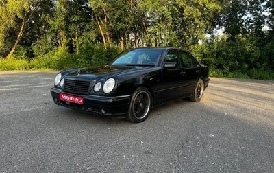 Mercedes-Benz E-Класс, 1998 год, 620 000 рублей, 1 фотография