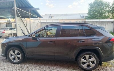 Toyota RAV4, 2020 год, 2 700 000 рублей, 1 фотография