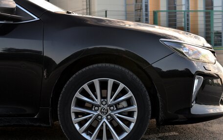 Toyota Camry, 2017 год, 2 380 000 рублей, 7 фотография