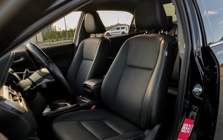 Toyota Camry, 2017 год, 2 380 000 рублей, 10 фотография
