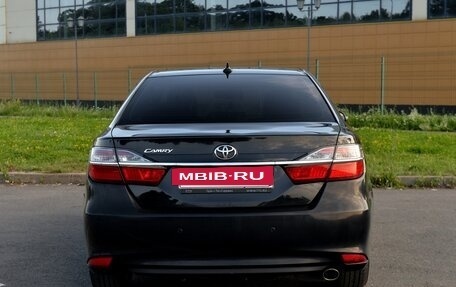 Toyota Camry, 2017 год, 2 380 000 рублей, 9 фотография