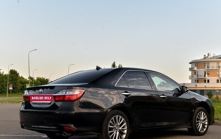 Toyota Camry, 2017 год, 2 380 000 рублей, 8 фотография
