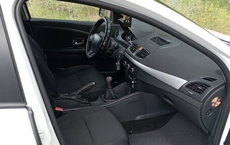 Renault Megane III, 2014 год, 799 000 рублей, 7 фотография