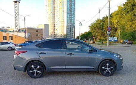 Hyundai Solaris II рестайлинг, 2019 год, 1 699 000 рублей, 5 фотография