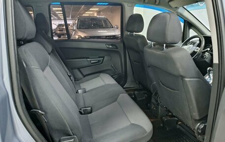 Opel Zafira B, 2010 год, 700 000 рублей, 11 фотография