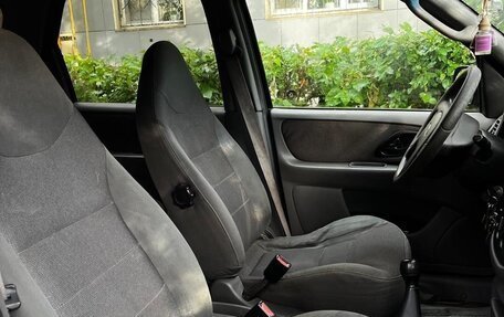 Ford Escape II, 2001 год, 43 359 472 рублей, 9 фотография