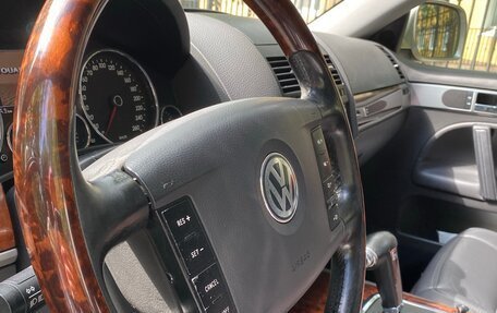 Volkswagen Touareg III, 2003 год, 650 000 рублей, 21 фотография