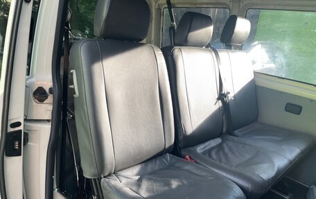Volkswagen Transporter T5 рестайлинг, 2007 год, 1 000 000 рублей, 9 фотография