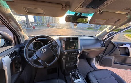 Toyota Land Cruiser Prado 150 рестайлинг 2, 2012 год, 3 500 000 рублей, 5 фотография