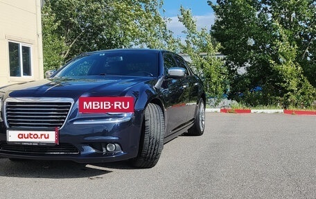 Chrysler 300C II, 2012 год, 1 800 000 рублей, 22 фотография