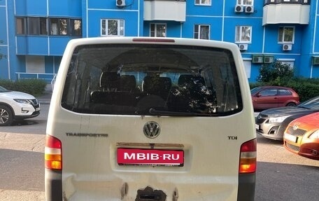 Volkswagen Transporter T5 рестайлинг, 2007 год, 1 000 000 рублей, 3 фотография