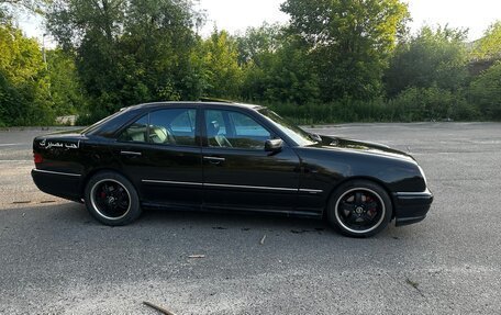 Mercedes-Benz E-Класс, 1998 год, 620 000 рублей, 3 фотография
