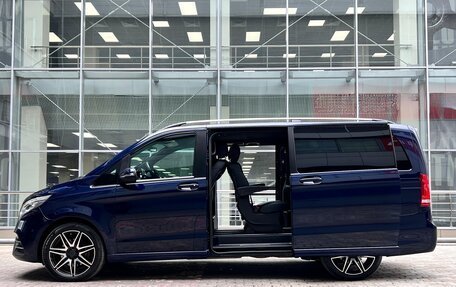 Mercedes-Benz V-Класс, 2018 год, 3 698 000 рублей, 4 фотография