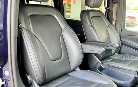 Mercedes-Benz V-Класс, 2018 год, 3 698 000 рублей, 20 фотография
