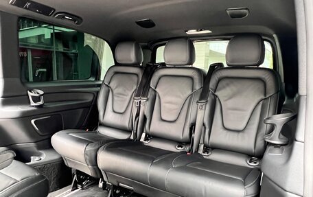 Mercedes-Benz V-Класс, 2018 год, 3 698 000 рублей, 24 фотография
