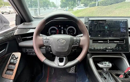 Toyota Avalon, 2025 год, 3 300 000 рублей, 7 фотография