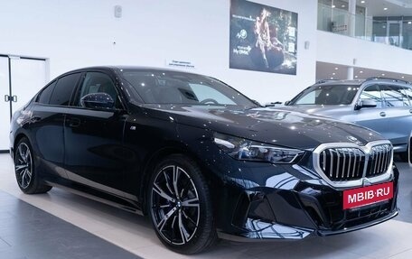 BMW 5 серия, 2024 год, 10 750 000 рублей, 3 фотография