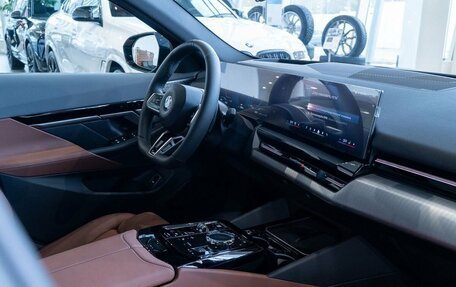 BMW 5 серия, 2024 год, 10 750 000 рублей, 18 фотография