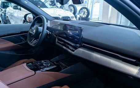 BMW 5 серия, 2024 год, 10 750 000 рублей, 16 фотография