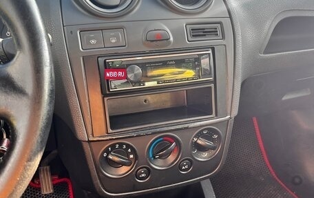 Ford Fiesta, 2007 год, 400 000 рублей, 10 фотография