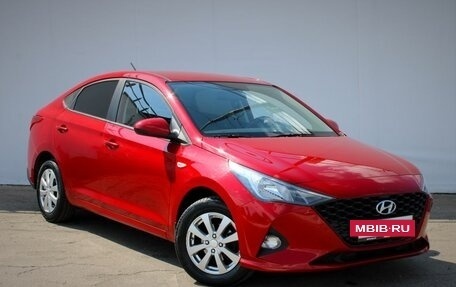 Hyundai Solaris II рестайлинг, 2021 год, 1 525 000 рублей, 3 фотография