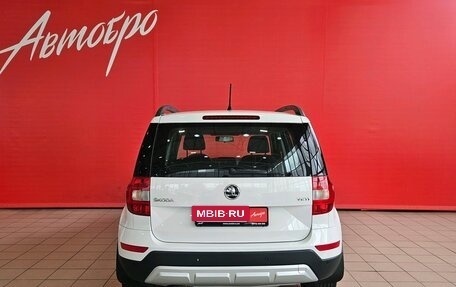 Skoda Yeti I рестайлинг, 2015 год, 999 000 рублей, 4 фотография