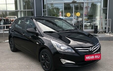 Hyundai Solaris II рестайлинг, 2014 год, 884 000 рублей, 3 фотография