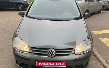 Volkswagen Golf V, 2007 год, 810 000 рублей, 1 фотография