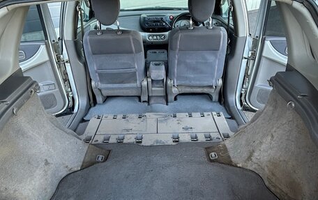 Nissan Tino, 2000 год, 185 000 рублей, 26 фотография
