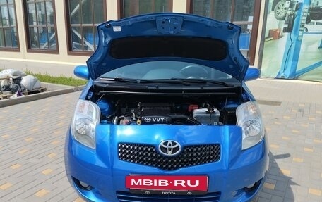 Toyota Yaris III рестайлинг, 2008 год, 650 000 рублей, 14 фотография