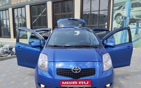 Toyota Yaris III рестайлинг, 2008 год, 650 000 рублей, 21 фотография