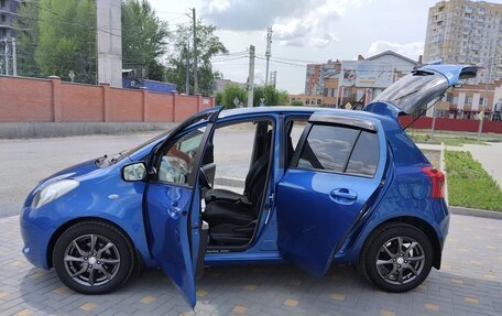 Toyota Yaris III рестайлинг, 2008 год, 650 000 рублей, 33 фотография