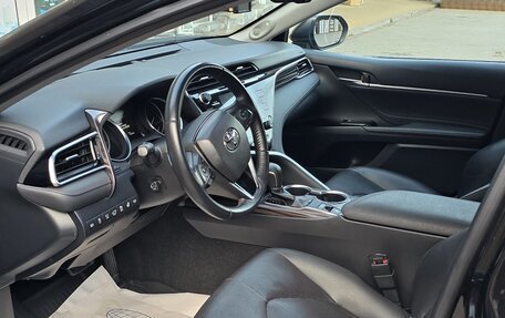 Toyota Camry, 2019 год, 3 250 000 рублей, 5 фотография