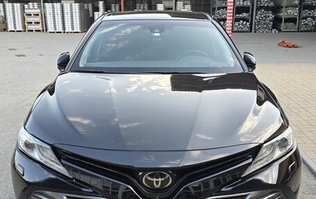 Toyota Camry, 2019 год, 3 250 000 рублей, 4 фотография