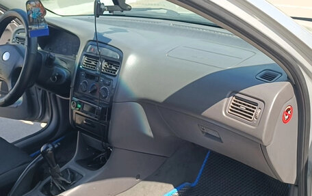 Toyota Avensis III рестайлинг, 2000 год, 455 000 рублей, 7 фотография