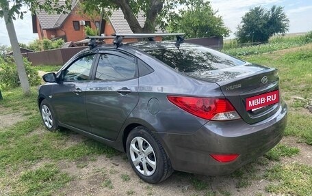 Hyundai Solaris II рестайлинг, 2011 год, 680 000 рублей, 4 фотография