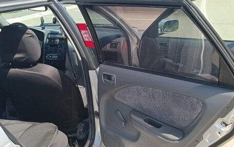 Toyota Avensis III рестайлинг, 2000 год, 455 000 рублей, 39 фотография