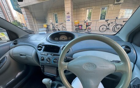 Toyota Vitz, 2001 год, 450 000 рублей, 8 фотография