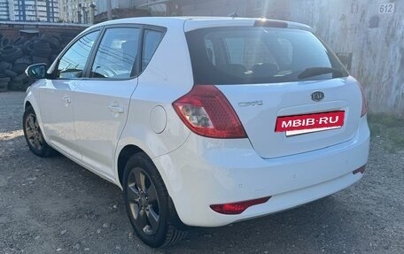 KIA cee'd I рестайлинг, 2010 год, 670 000 рублей, 2 фотография