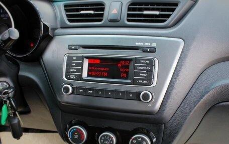 KIA Rio III рестайлинг, 2015 год, 865 000 рублей, 17 фотография
