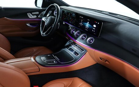 Mercedes-Benz CLS, 2021 год, 5 990 000 рублей, 9 фотография