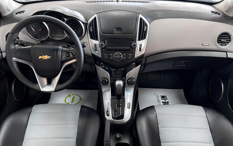 Chevrolet Cruze II, 2013 год, 875 000 рублей, 12 фотография