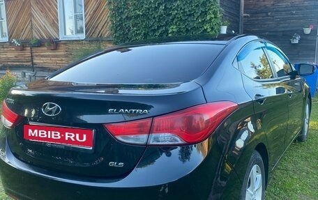 Hyundai Elantra V, 2012 год, 1 250 000 рублей, 2 фотография