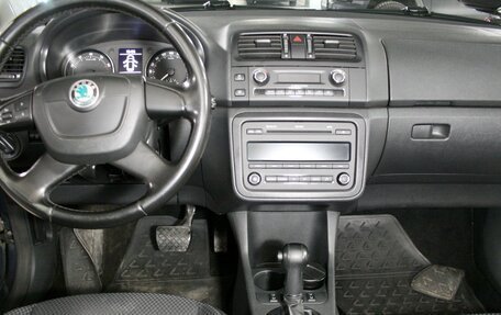 Skoda Fabia II, 2010 год, 700 000 рублей, 13 фотография